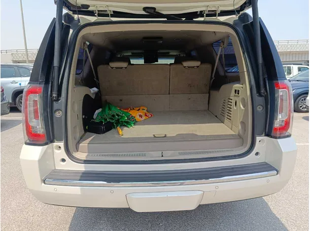 Car image 29
