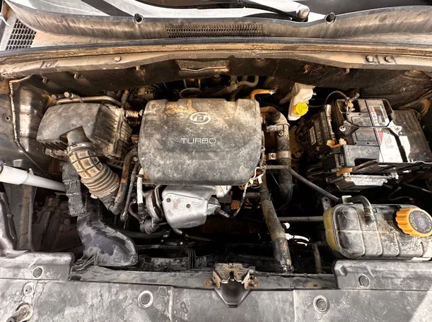 Car image 24