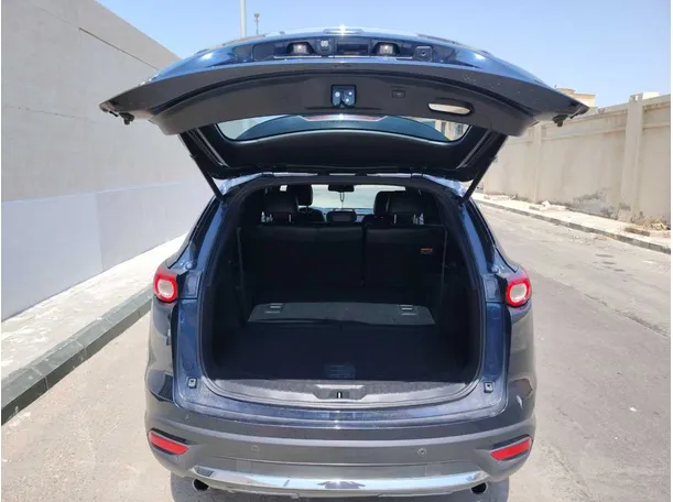 Car image 29