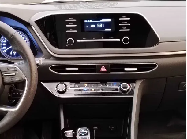 Car image 21