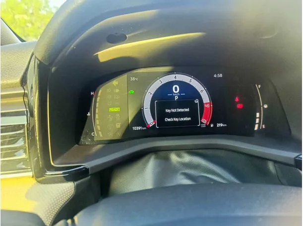 Car image 32