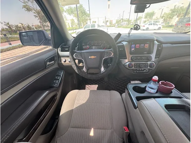 Car image 16