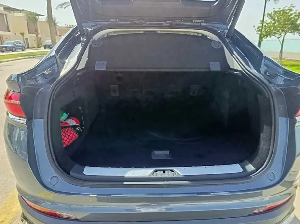 Car image 31