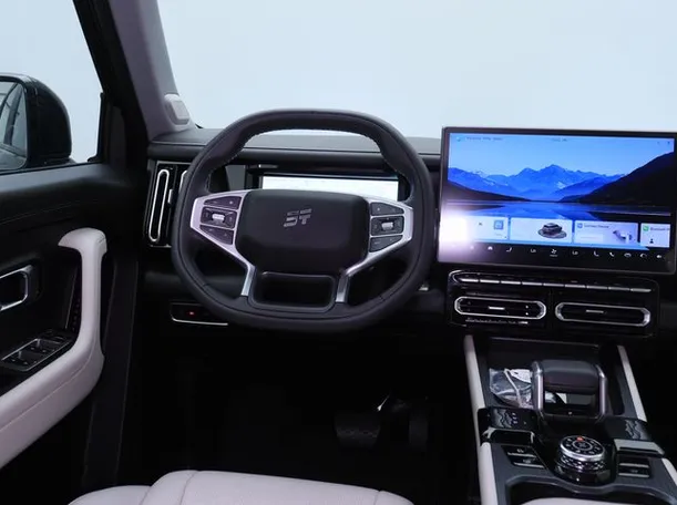 Car image 15