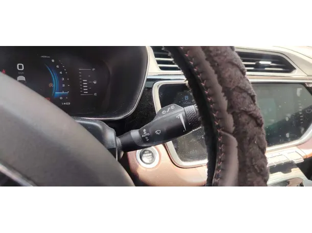 Car image 28