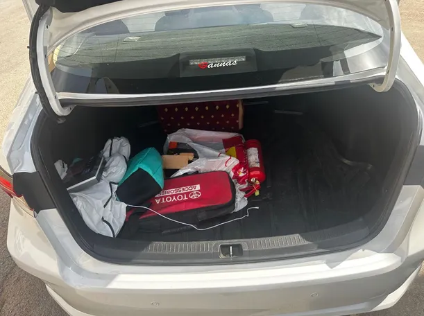 Car image 21