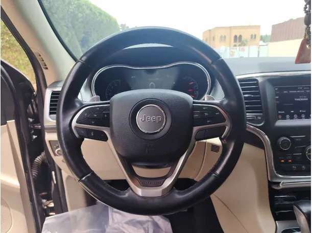 Car image 33