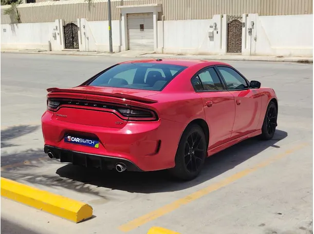 Car image 5