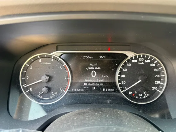 Car image 18