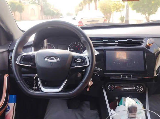 Car image 18