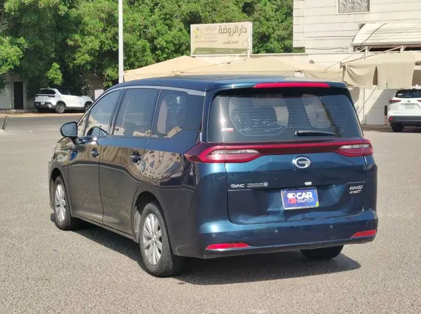 Car image 7