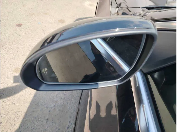 Car image 33