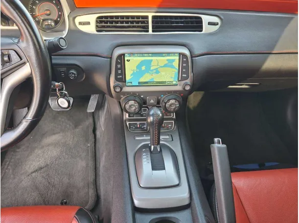 Car image 16