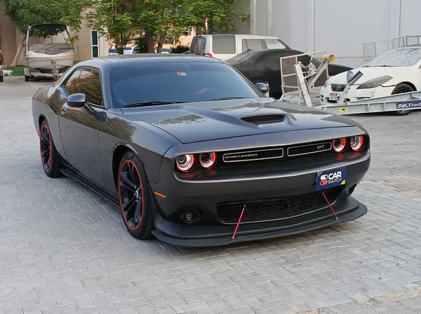 Car image 4