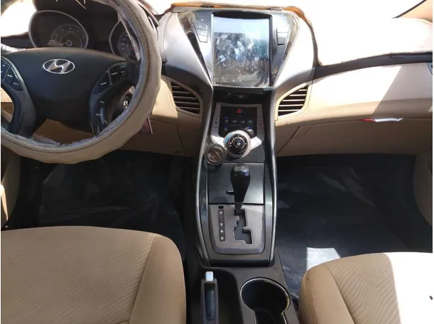 Car image 21