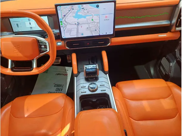 Car image 15