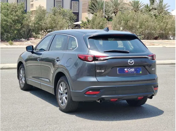 Car image 6