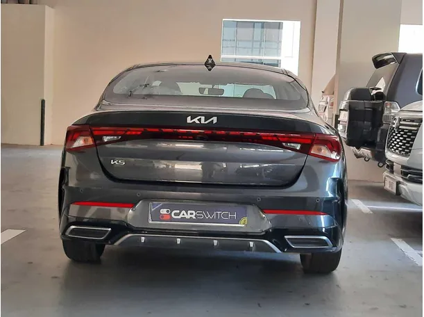 Car image 6