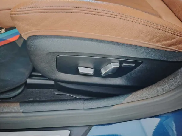 Car image 41