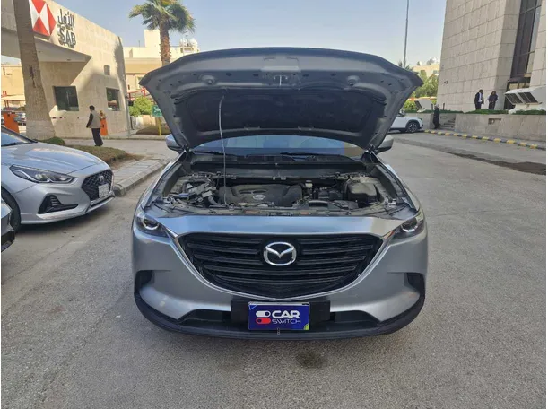 Car image 25