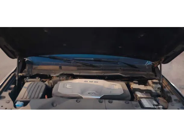 Car image 27