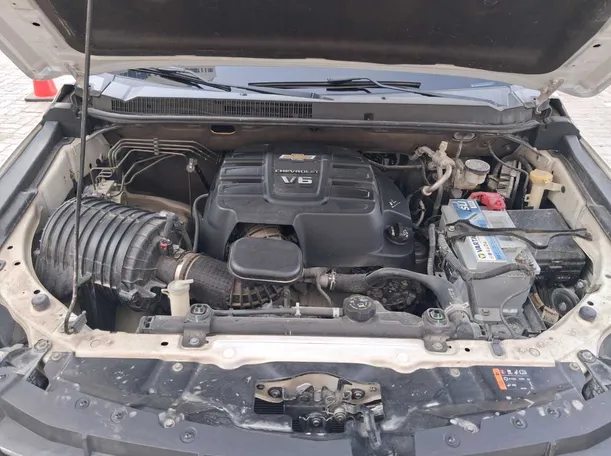 Car image 19