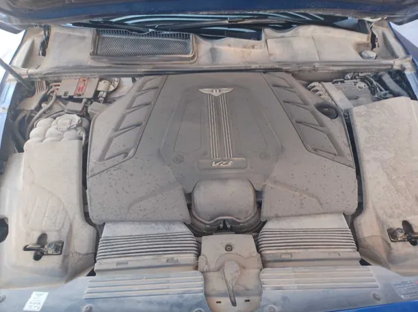 Car image 26