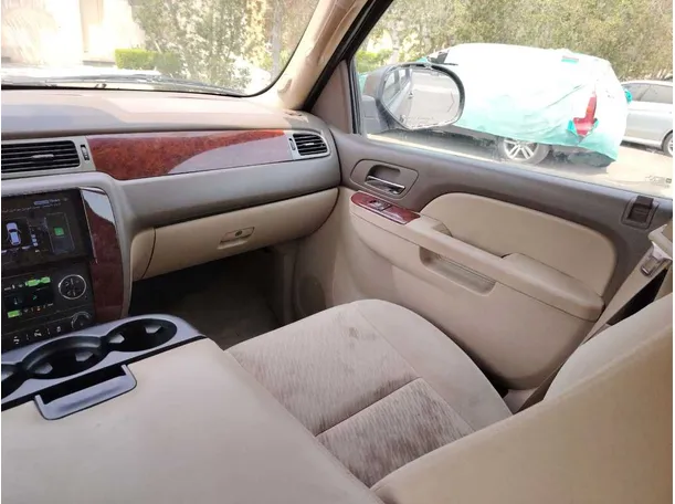 Car image 43