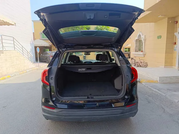 Car image 23