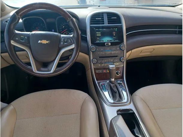 Car image 15