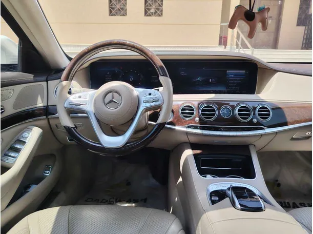 Car image 22