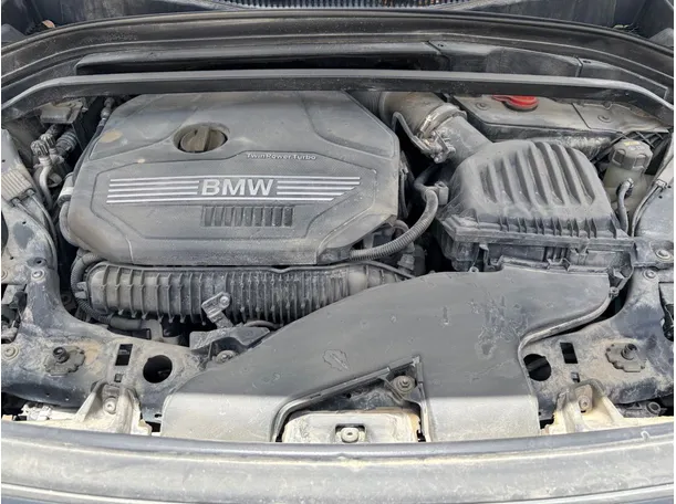Car image 27