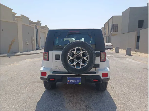 Car image 6