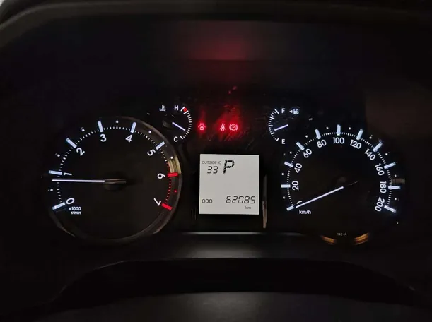 Car image 29