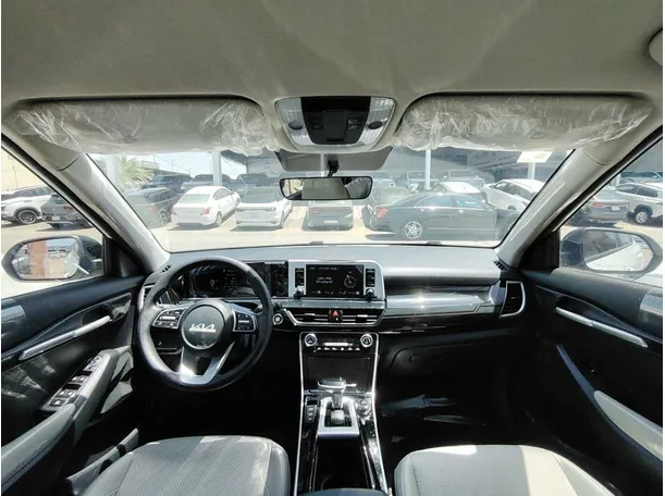 Car image 20