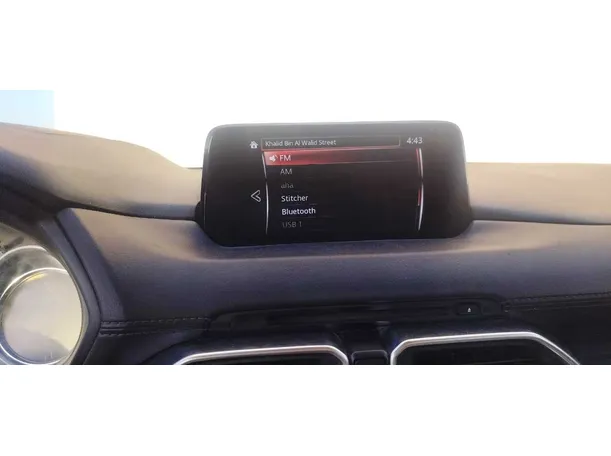 Car image 17