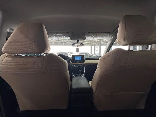 Car image 18