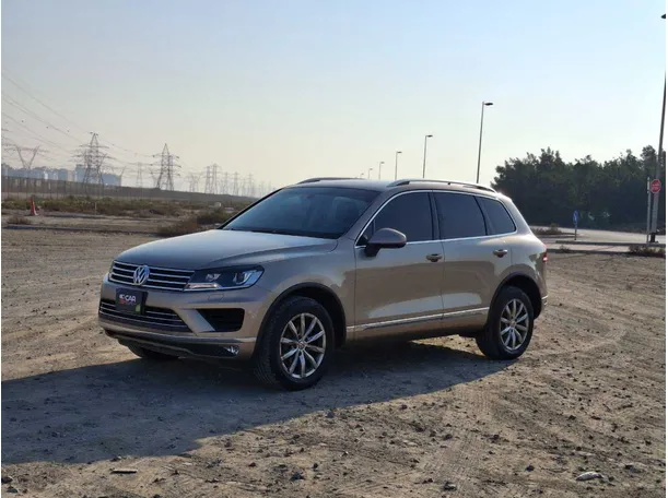 2018 Volkswagen Touareg in UAE