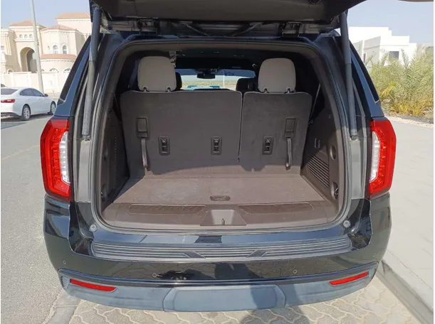 Car image 23