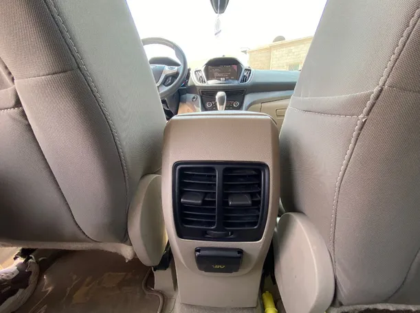 Car image 24