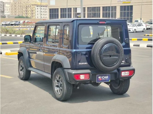 Car image 7