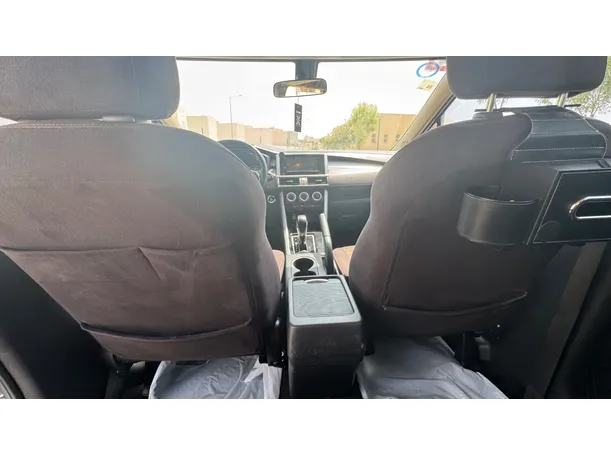 Car image 26
