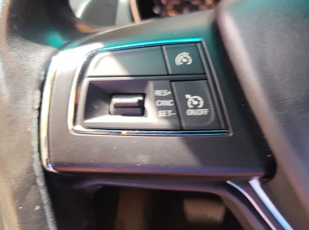 Car image 27