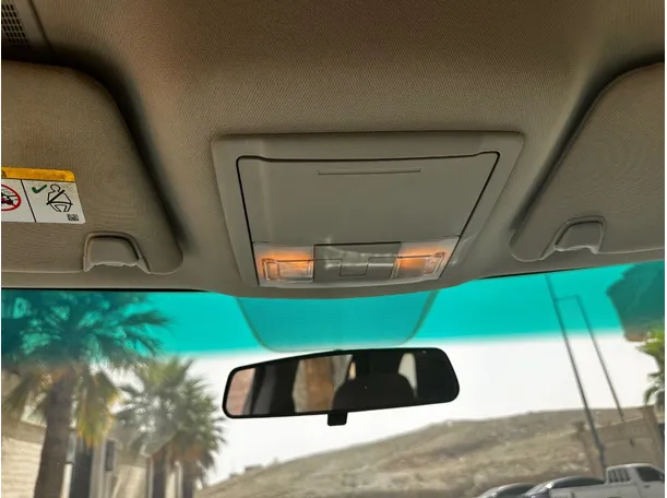 Car image 23