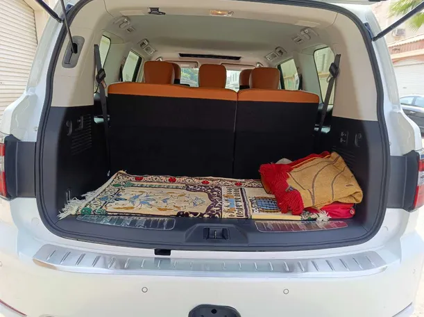 Car image 35