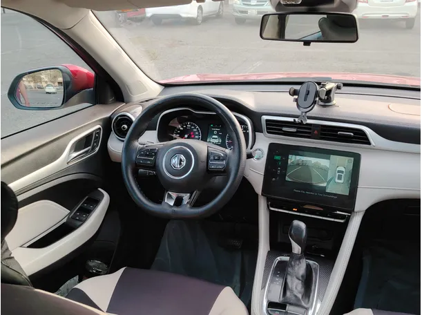 Car image 21