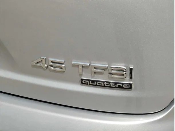 Car image 34