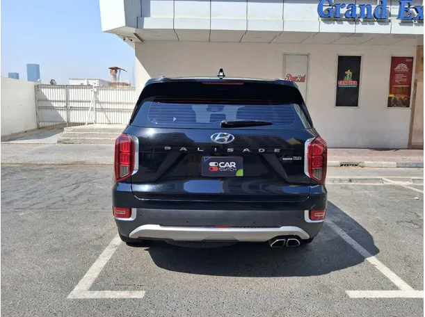 Car image 6