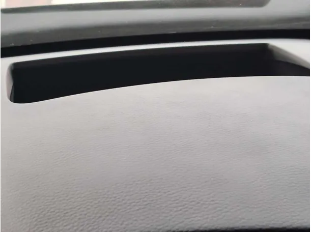 Car image 37