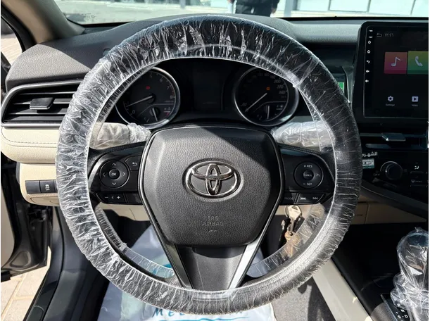 Car image 23